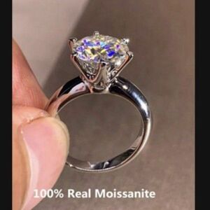 1 ct Silver GENUINE MOISSANITE Solitaire ring size 6.5